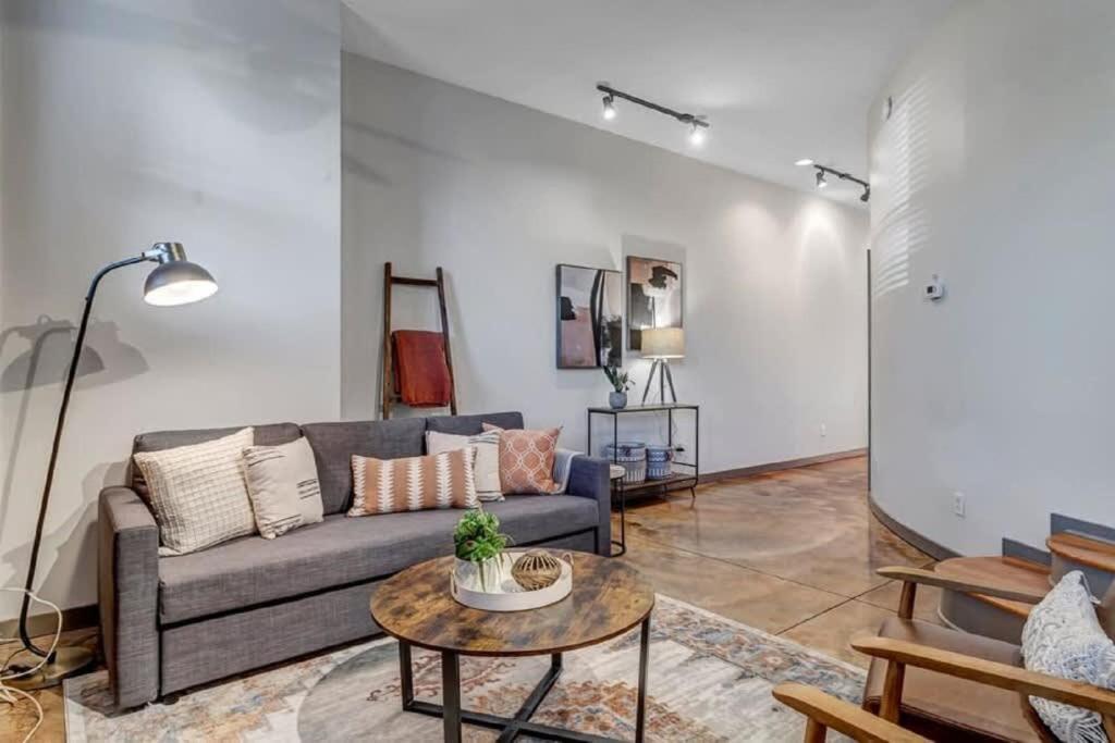 Modern, Insta-Worthy 2B Townhome In Walkable Springfield! Jacksonville Exterior foto