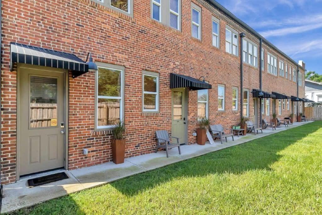 Modern, Insta-Worthy 2B Townhome In Walkable Springfield! Jacksonville Exterior foto